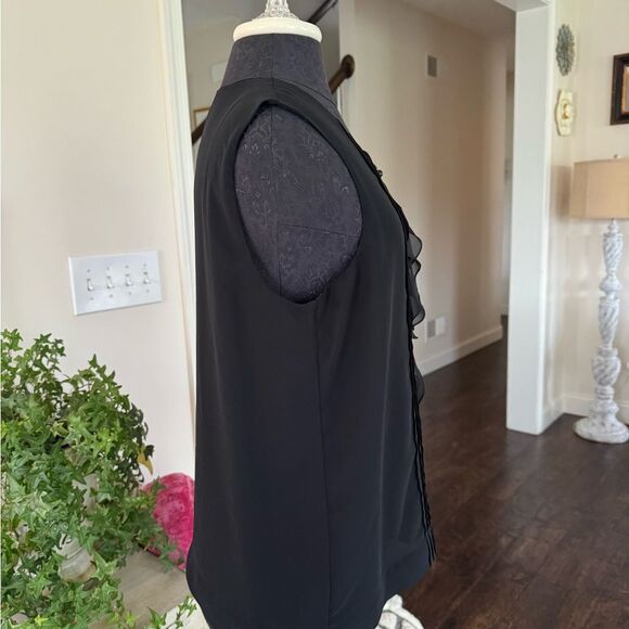Chaus black ruffle tank top size 6 - Picture 3 of 5